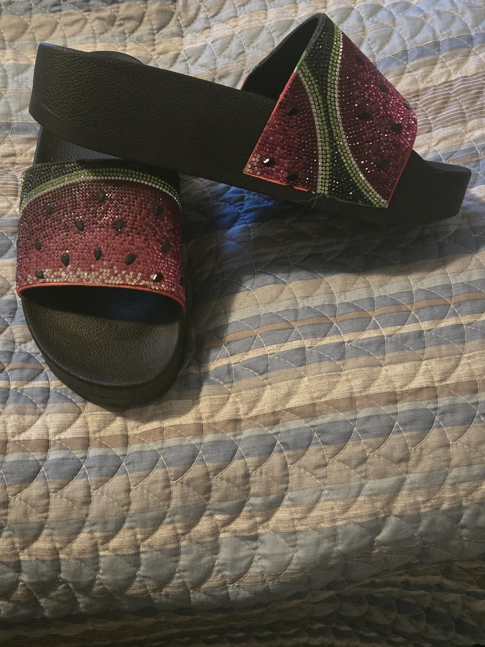 NWOT SZ 9 LADIES Wild Pair Pink and Green Crystal Slide Sandals